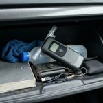 éthylotest dans une boîte à gants